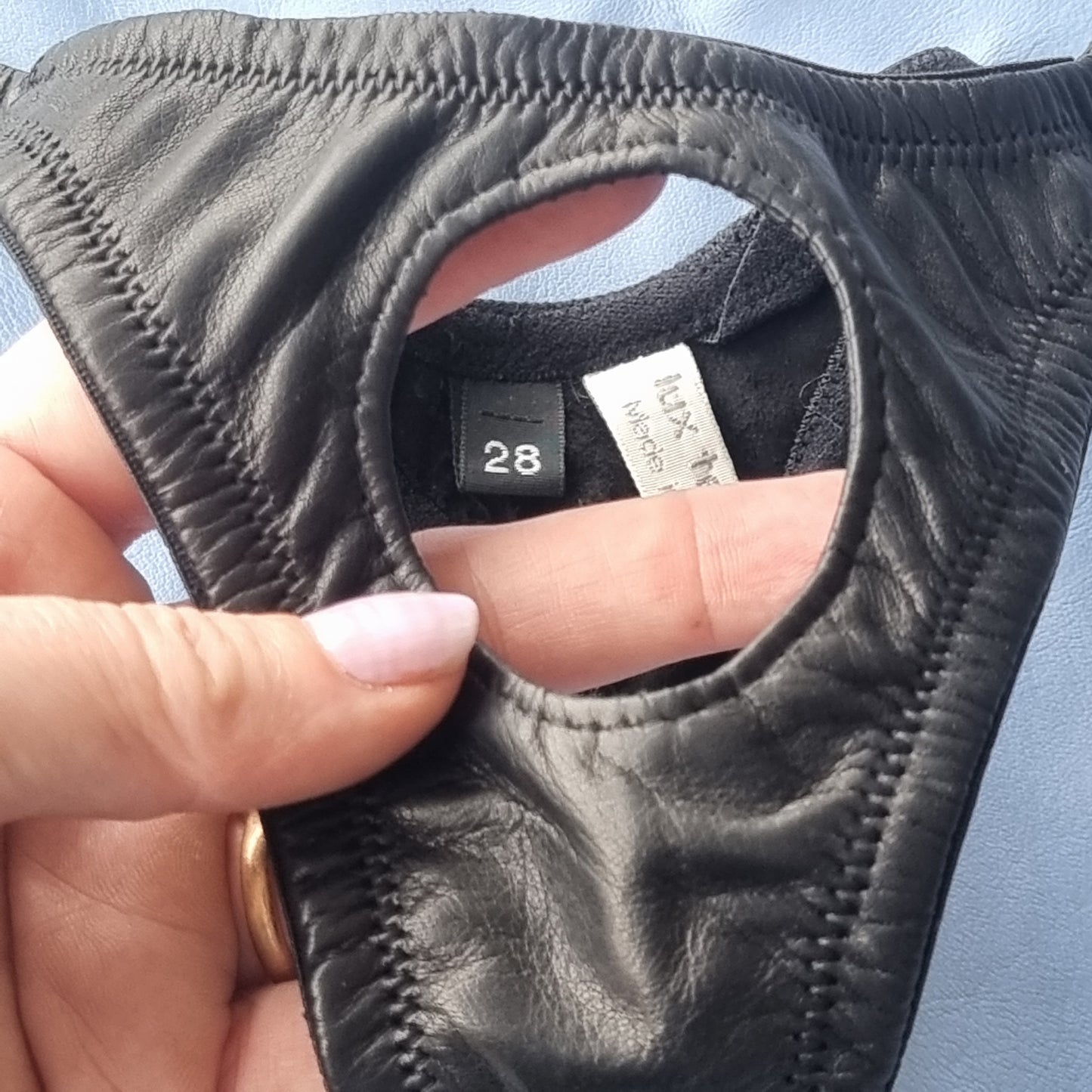 Men's Leather Lined Squeeze Thong