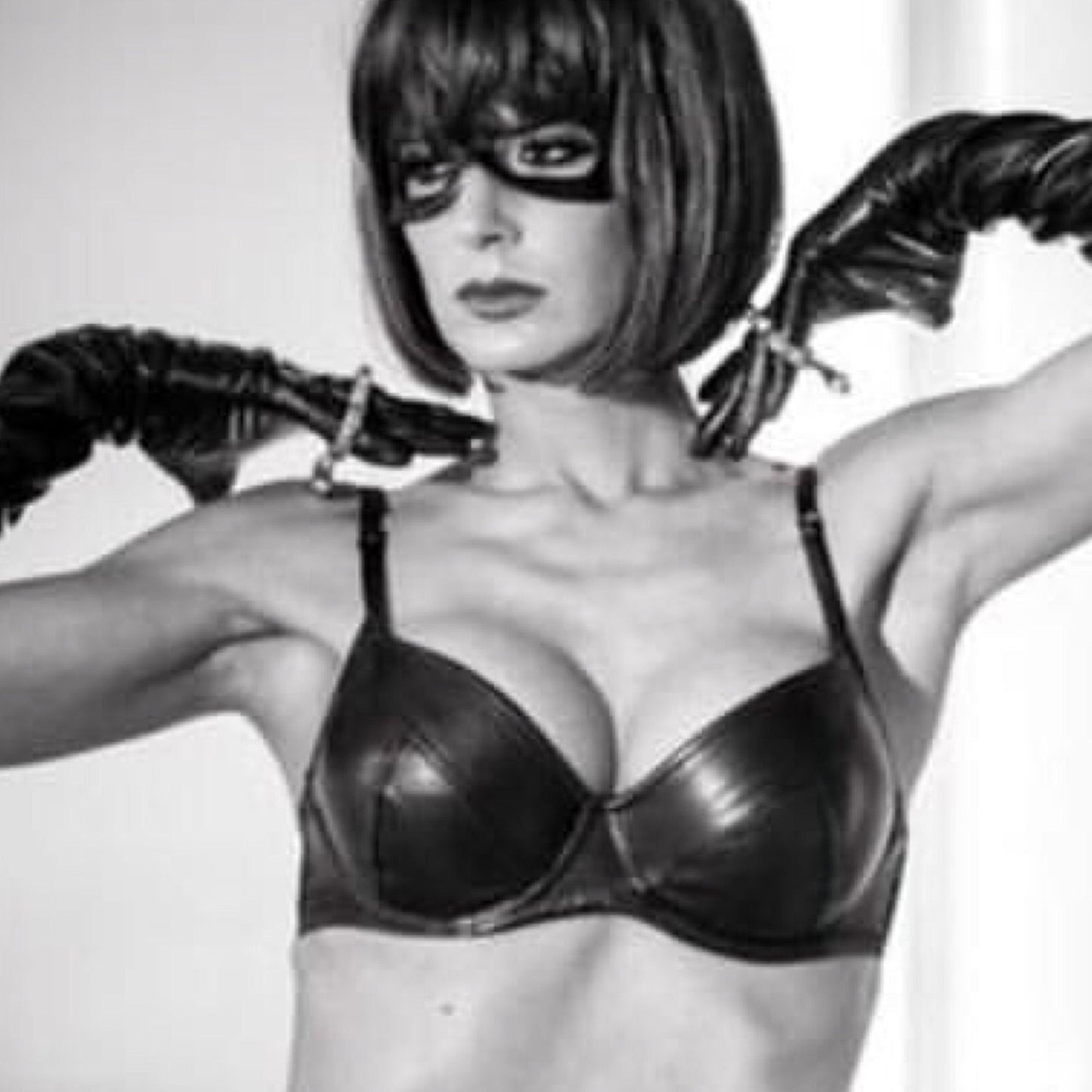 Unpadded Leather Underwire Bra Black - 40FF (Pristine)