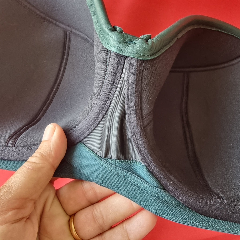 Leather balcony bra D-HH with curved top edge, wider straps

