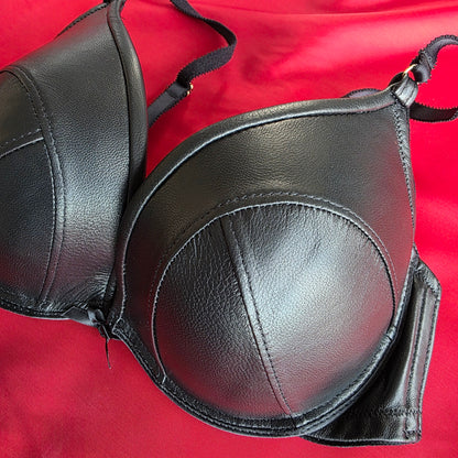 Lambskin Nappa Padded Plunge Bra - Black - 32D