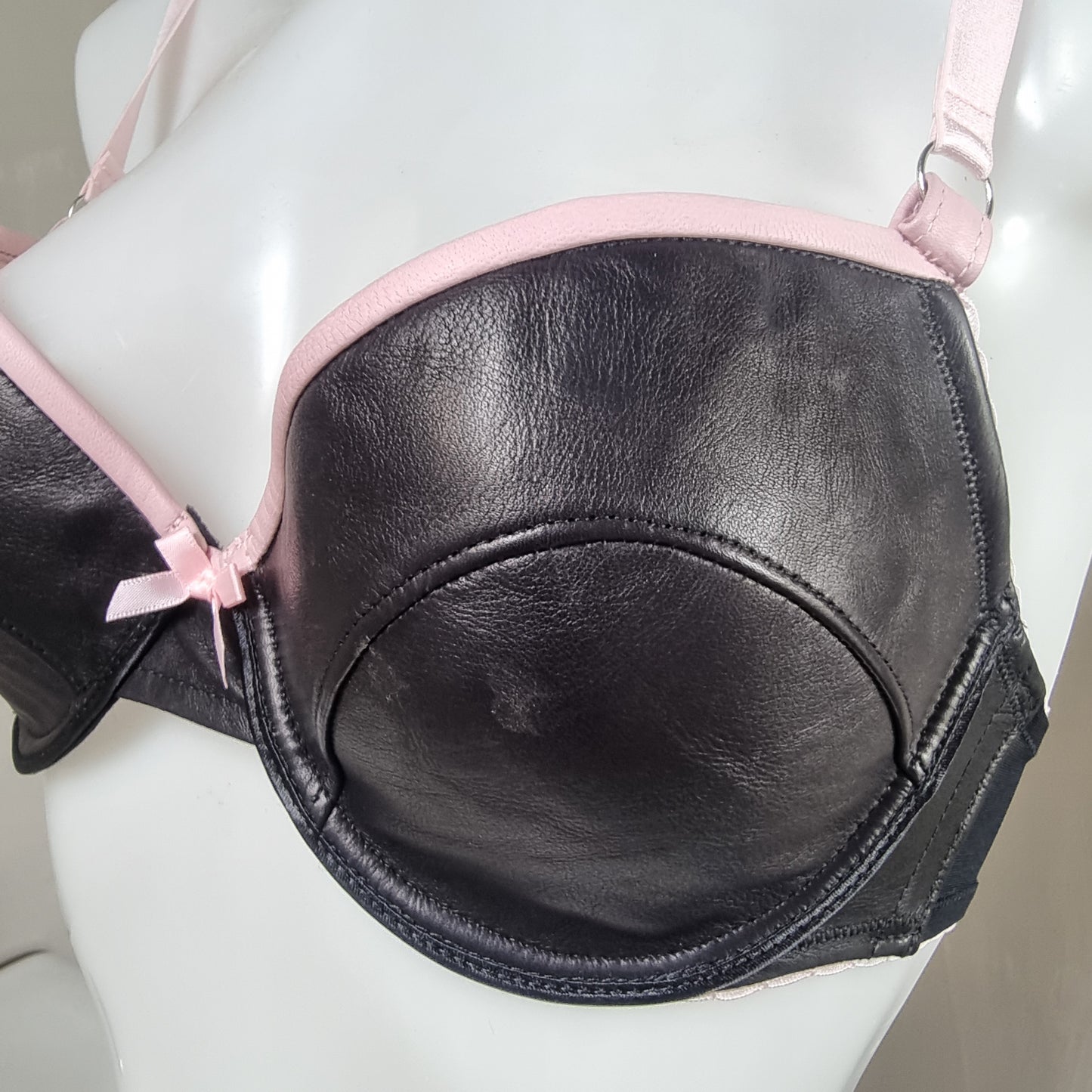 Black and Pink Leather T Shirt bra - 32D - NOW 60%