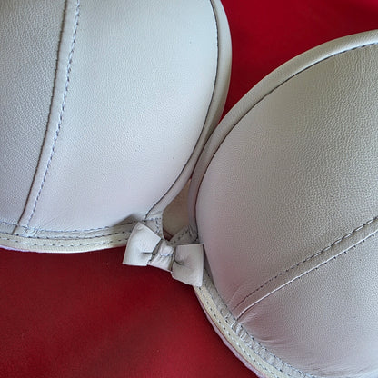 Kiss Kiss Plunge - 32B - 40H カップ