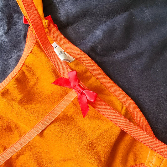 Kiss Kiss String