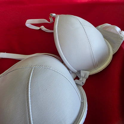 Kiss Kiss Plunge - 32B - 40H カップ
