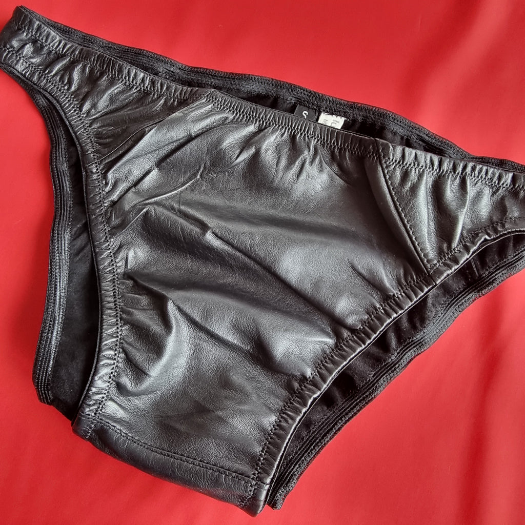 Leather MFWP briefs with men's fit women's pattern in black

